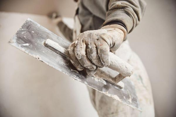 how to become a plasterer