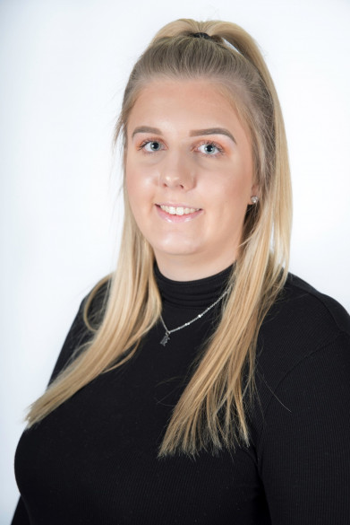 image shows Heather Clarke from Essential Site Skills