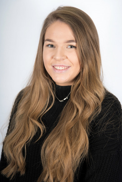 Image shows Shannon Wrenn, Business Admin Apprentice of Essential Site Skills